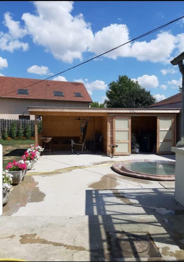 chez cadet Villa Larzicourt Kültér fotó